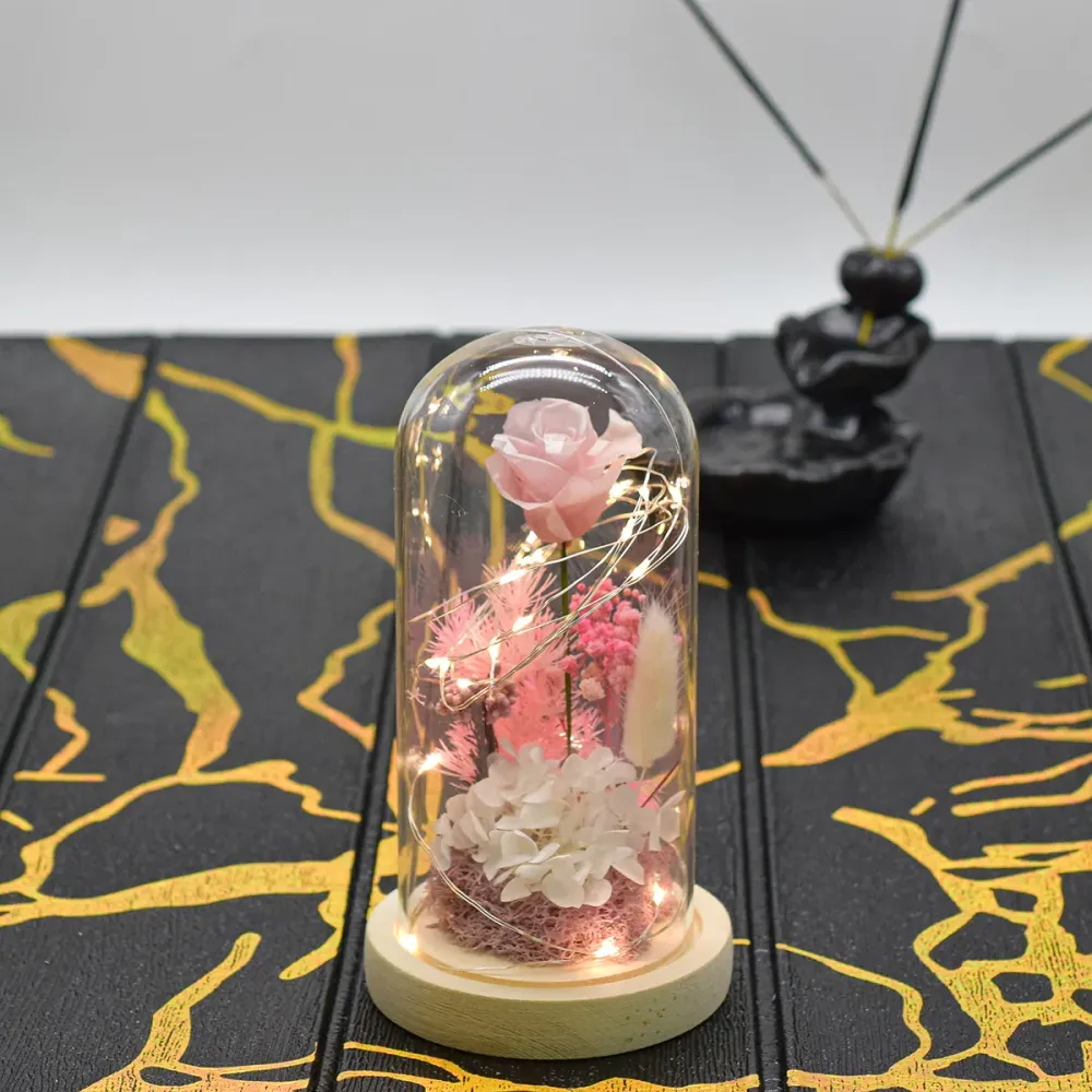 Aranjament floral cupola de sticla, lumina Led, D4012, Roz