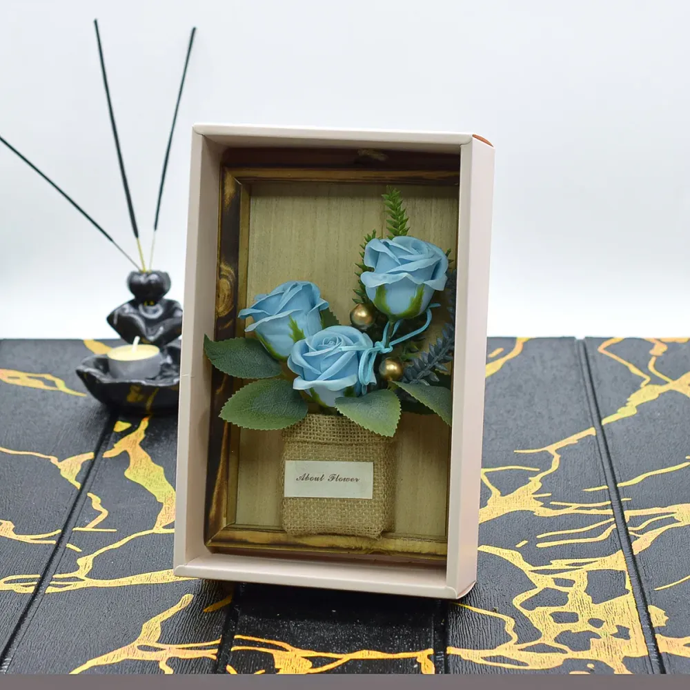 Aranjament floral elegant, flori de sapun, D4075, Blue