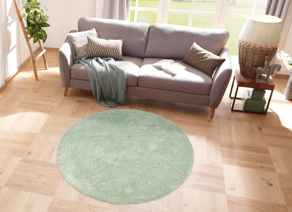 Covor pufos Desner, verde potrivit pentru încălzire prin pardoseală 140 cm