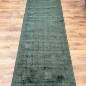 Covor traversa Soley din viscoza, verde lucios 90x250 cm
