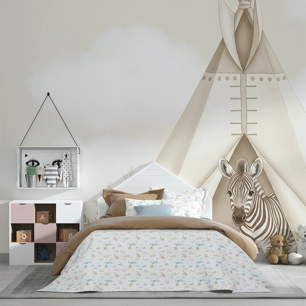 Papel de parede quarto bebê | Cortina e zebra na natureza