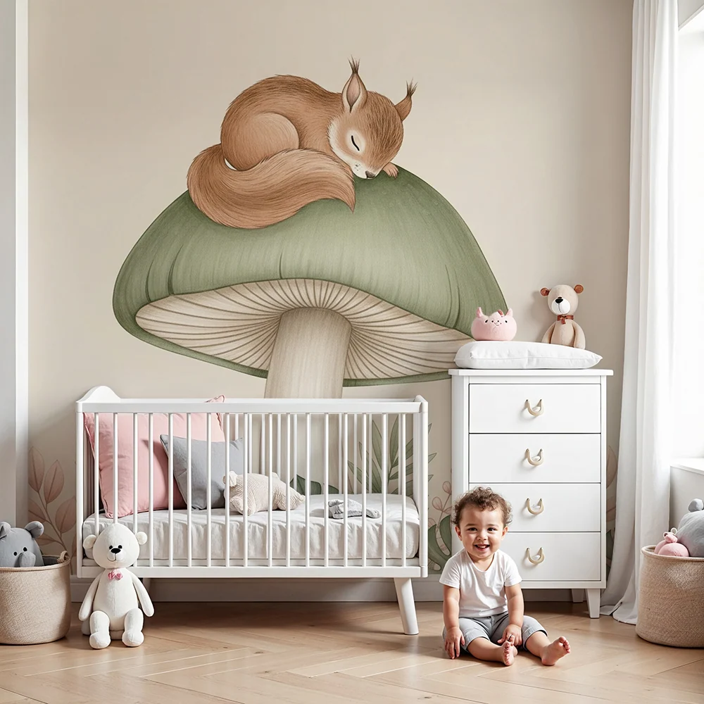 Papel de parede quarto bebê | Veveriță adormită pe un ciupercă