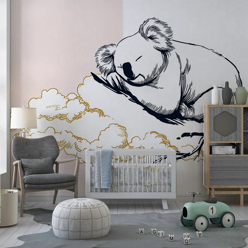 Papel de perete camera bebelușului | Koala adormit pe o ramură cu nori aurii