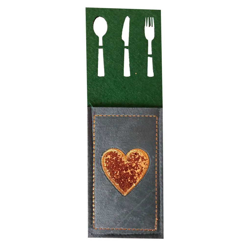 Set 4 suporturi pentru tacamuri de Craciun, Model Inimioara, Verde, Material Textil