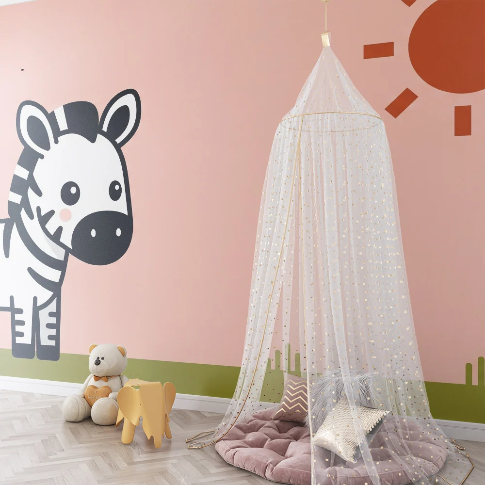 Tapet pentru camera de bebeluși | Un zebra drăguț pe fundal pastel cu soare